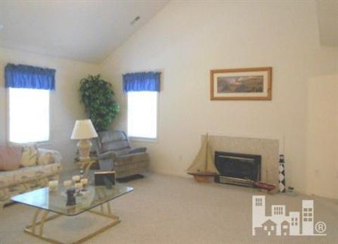 Single Family Residence in Carolina Beach NC 101 N Sixth Street 6.jpg