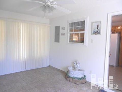 Single Family Residence in Carolina Beach NC 101 N Sixth Street 11.jpg