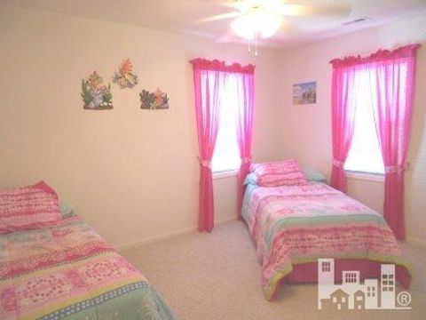 Single Family Residence in Carolina Beach NC 101 N Sixth Street 14.jpg