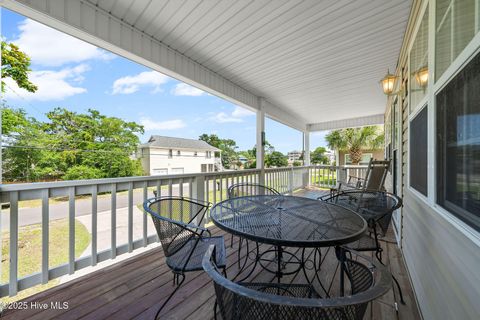 Single Family Residence in Carolina Beach NC 706 S Fourth Street 6.jpg