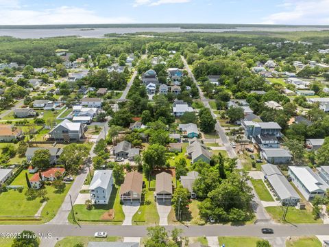 Single Family Residence in Carolina Beach NC 706 S Fourth Street 39.jpg