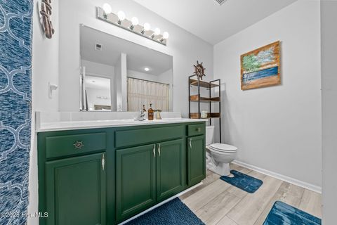 Single Family Residence in Carolina Beach NC 706 S Fourth Street 15.jpg