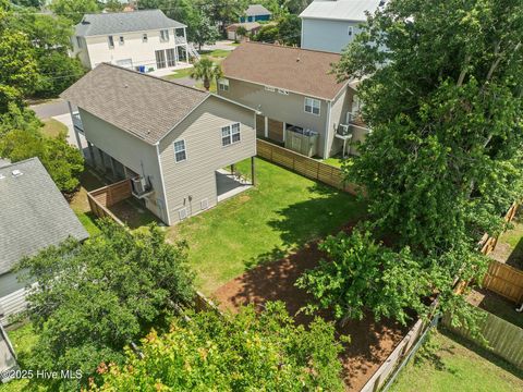 Single Family Residence in Carolina Beach NC 706 S Fourth Street 8.jpg