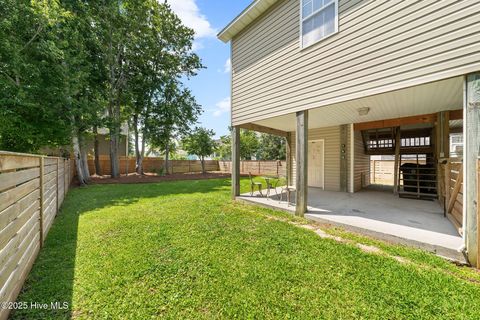 Single Family Residence in Carolina Beach NC 706 S Fourth Street 29.jpg