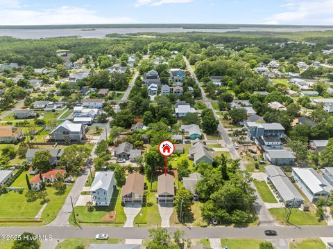 Single Family Residence in Carolina Beach NC 706 S Fourth Street 32.jpg