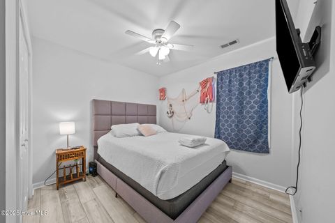 Single Family Residence in Carolina Beach NC 706 S Fourth Street 16.jpg