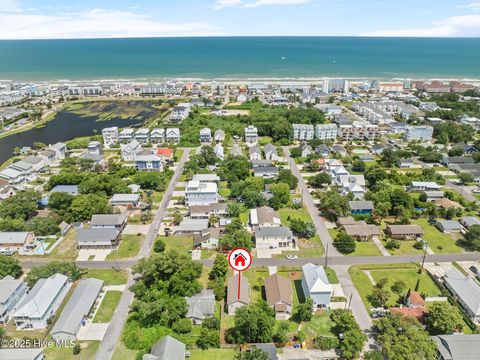 Single Family Residence in Carolina Beach NC 706 S Fourth Street 1.jpg