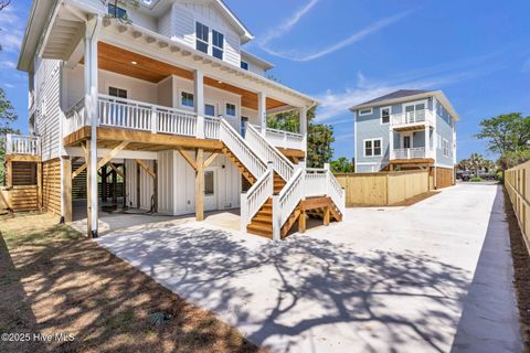 Single Family Residence in Carolina Beach NC 808 S 2nd Street 3.jpg