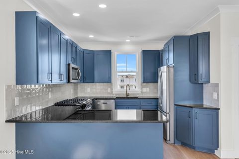 Single Family Residence in Carolina Beach NC 808 S 2nd Street 11.jpg