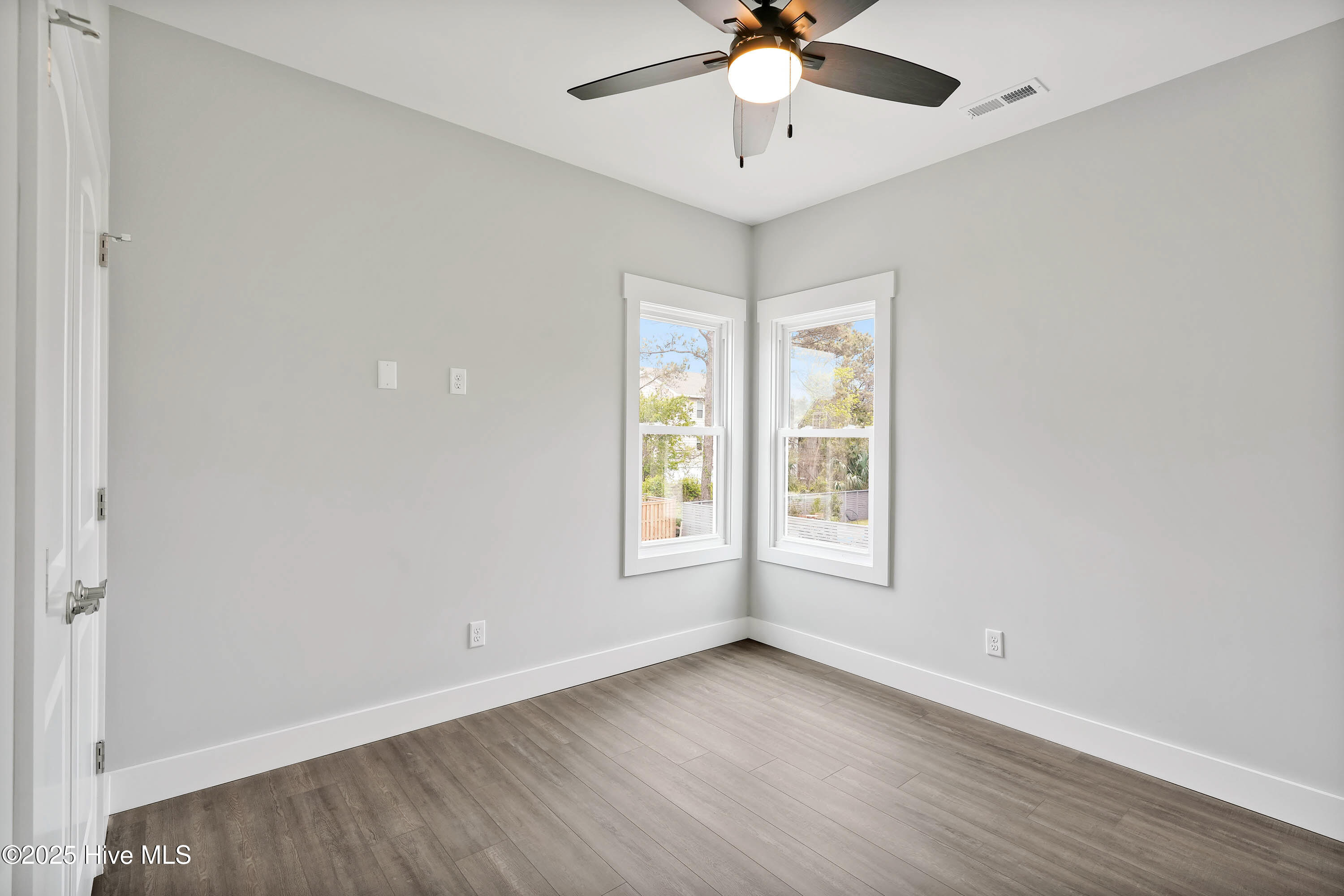 Townhouse in Carolina Beach NC 215 Spartanburg Avenue #2 4.jpg