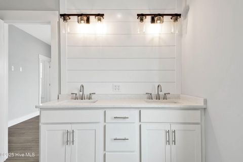 Townhouse in Carolina Beach NC 215 Spartanburg Avenue #2 24.jpg