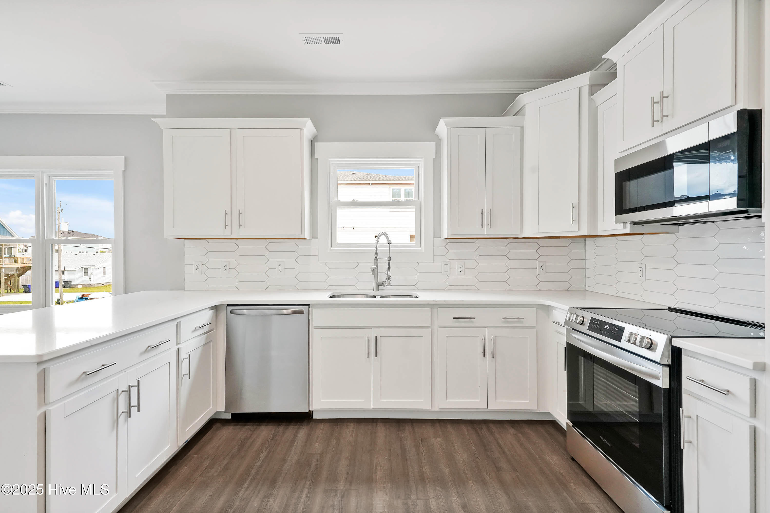 Townhouse in Carolina Beach NC 215 Spartanburg Avenue #2 8.jpg