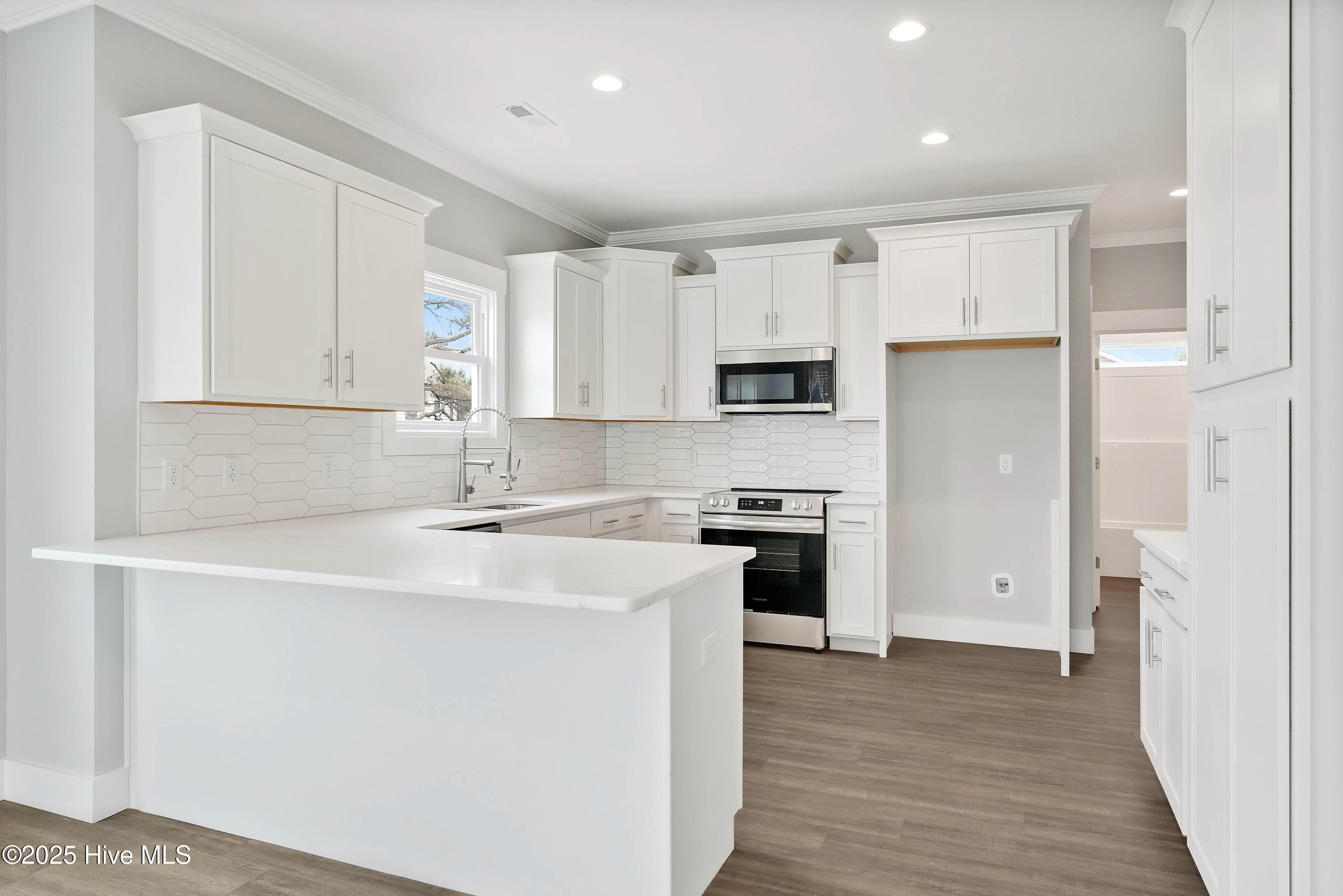 Townhouse in Carolina Beach NC 215 Spartanburg Avenue #2 7.jpg