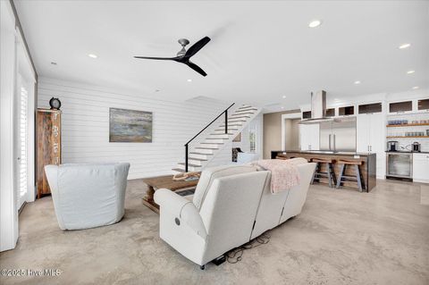 Single Family Residence in Carolina Beach NC 1317 Spot Lane 13.jpg
