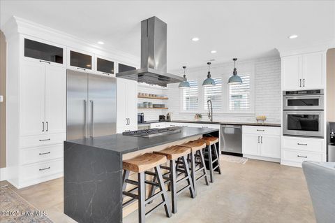Single Family Residence in Carolina Beach NC 1317 Spot Lane 6.jpg