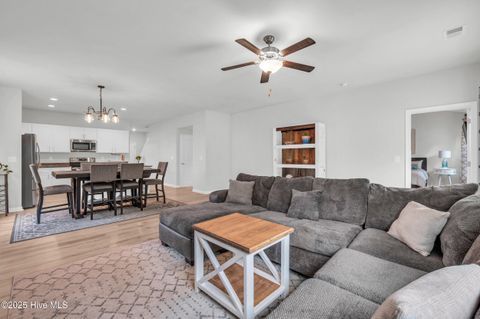 Single Family Residence in Castle Hayne NC 4549 Parsons Mill Drive 5.jpg