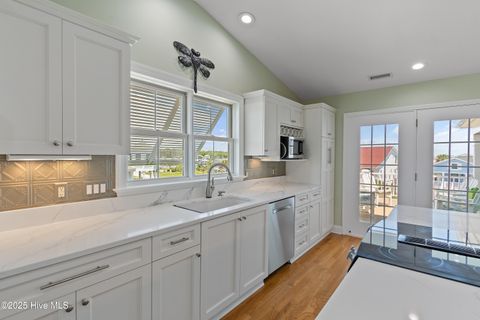 Single Family Residence in Holden Beach NC 121 Ferry Road 27.jpg