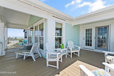 Single Family Residence in Holden Beach NC 121 Ferry Road 20.jpg
