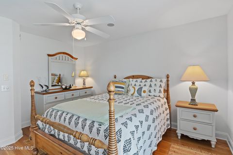 Single Family Residence in Holden Beach NC 121 Ferry Road 26.jpg