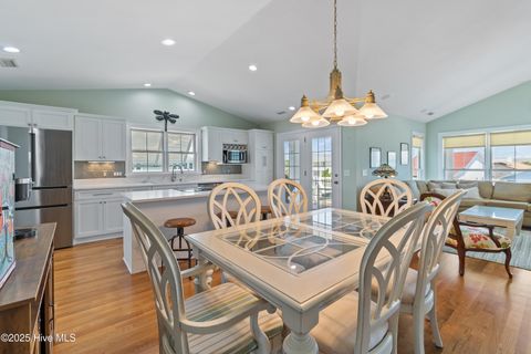 Single Family Residence in Holden Beach NC 121 Ferry Road 13.jpg