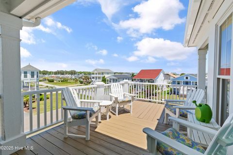 Single Family Residence in Holden Beach NC 121 Ferry Road 17.jpg