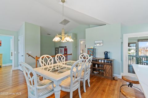 Single Family Residence in Holden Beach NC 121 Ferry Road 12.jpg