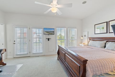 Single Family Residence in Holden Beach NC 121 Ferry Road 32.jpg