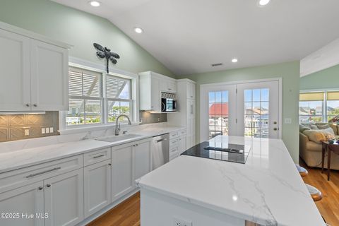 Single Family Residence in Holden Beach NC 121 Ferry Road 8.jpg