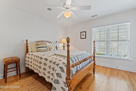 Single Family Residence in Holden Beach NC 121 Ferry Road 25.jpg