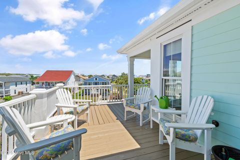 Single Family Residence in Holden Beach NC 121 Ferry Road 18.jpg