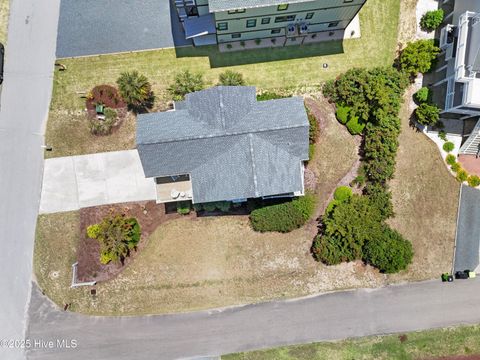 Single Family Residence in Holden Beach NC 121 Ferry Road 45.jpg