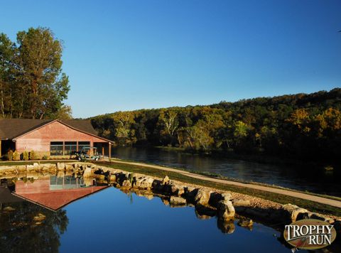 Single Family Residence in Branson MO 403 Lookout Flts.jpg