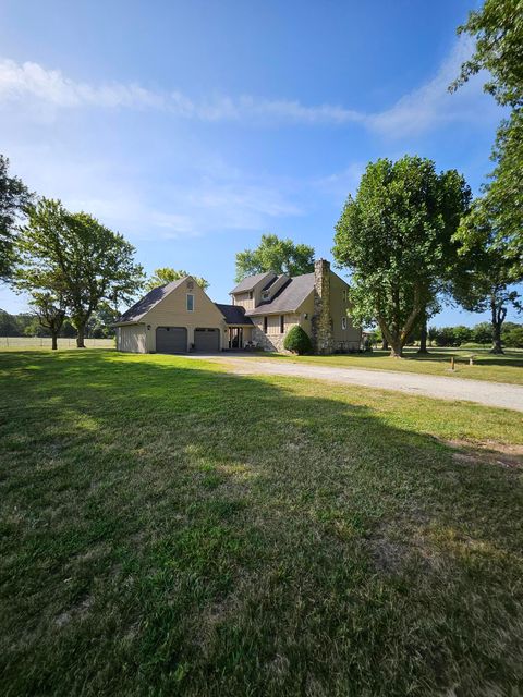 Single Family Residence in Monett MO 11321 Farm Road 2015.jpg