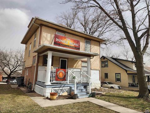 Single Family Residence in Emporia KS 1328 Exchange St.jpg