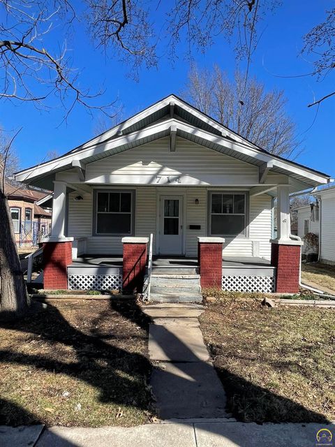 Single Family Residence in Emporia KS 714 Exchange St.jpg