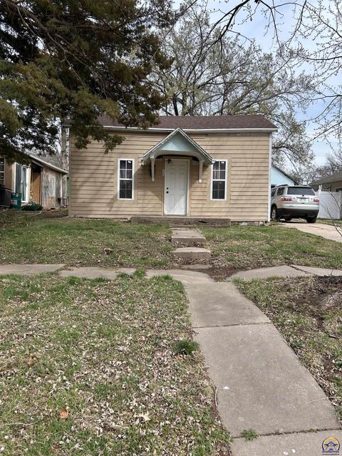 Single Family Residence in Emporia KS 106 Market St.jpg