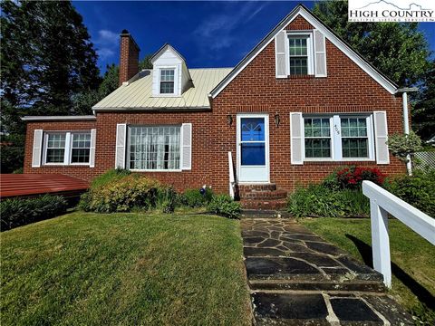 Single Family Residence in West Jefferson NC 405 Wilton Avenue.jpg