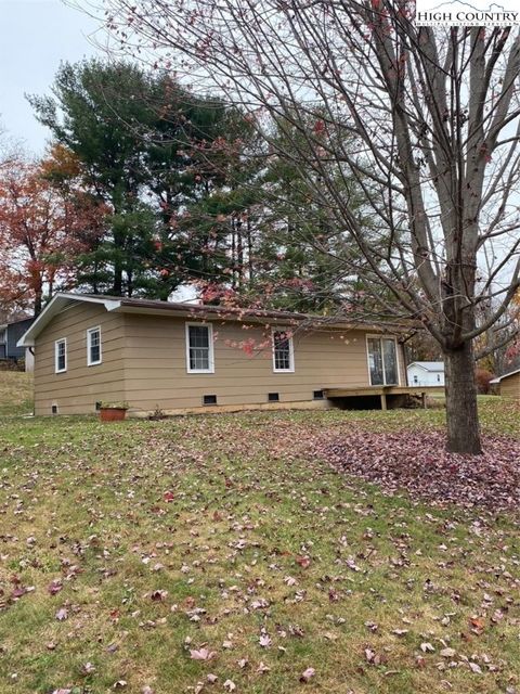 Single Family Residence in Sparta NC Lot #34 Luther Street.jpg