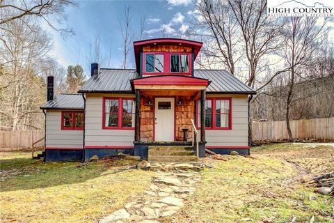 Single Family Residence in West Jefferson NC 1359 Buffalo Road.jpg
