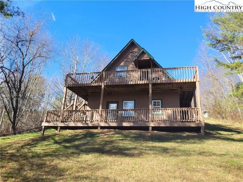 Single Family Residence in Grassy Creek NC 464 Lucky Hill Road.jpg