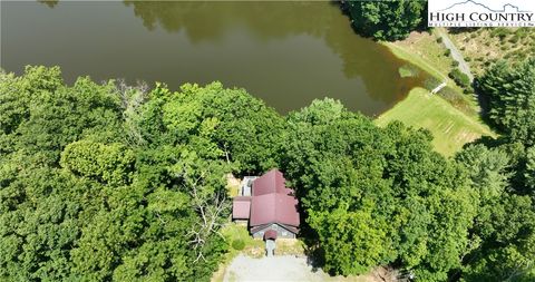 Single Family Residence in Deep Gap NC 683 Hawk Ridge.jpg