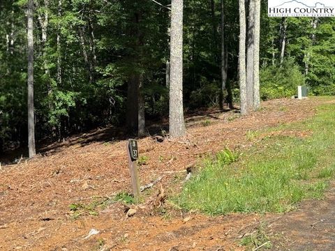  in West Jefferson NC Lot 37 Smoke Rise Path 5.jpg