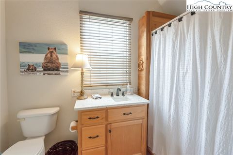 Single Family Residence in Piney Creek NC 191 Tristate Knoll 30.jpg