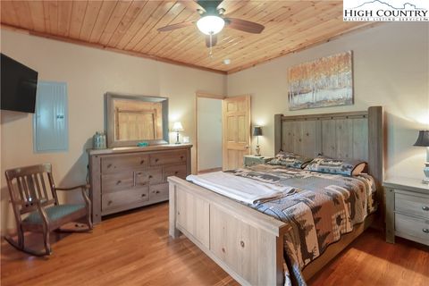 Single Family Residence in Piney Creek NC 191 Tristate Knoll 20.jpg