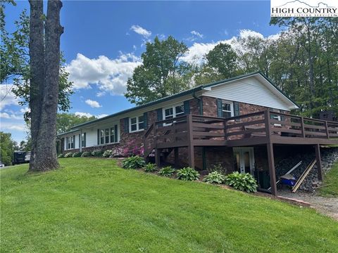 Single Family Residence in Ennice NC 8963 Glade Valley Road.jpg