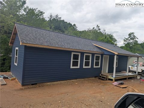 Single Family Residence in Sparta NC 109 Southside Drive.jpg