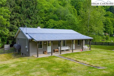 Single Family Residence in Lansing NC 1369 Anderson Hill Road.jpg