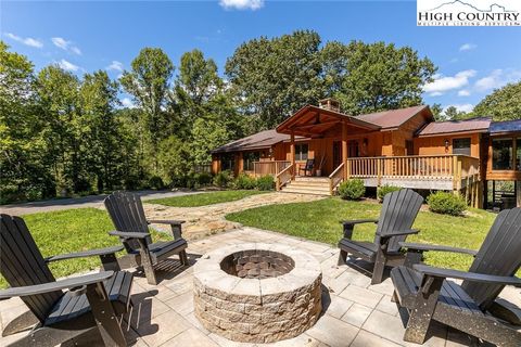 Single Family Residence in Sugar Grove NC 389 Auborn Trivette Road.jpg