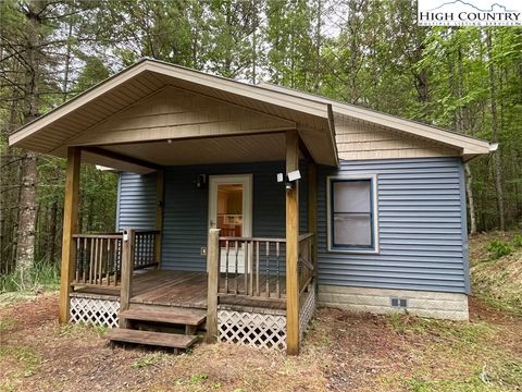 Single Family Residence in Piney Creek NC 70 Maudes Lane.jpg