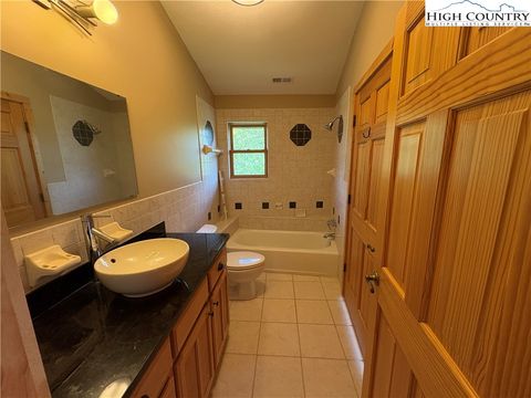 Single Family Residence in Sparta NC 236 Toms Knob Road 28.jpg
